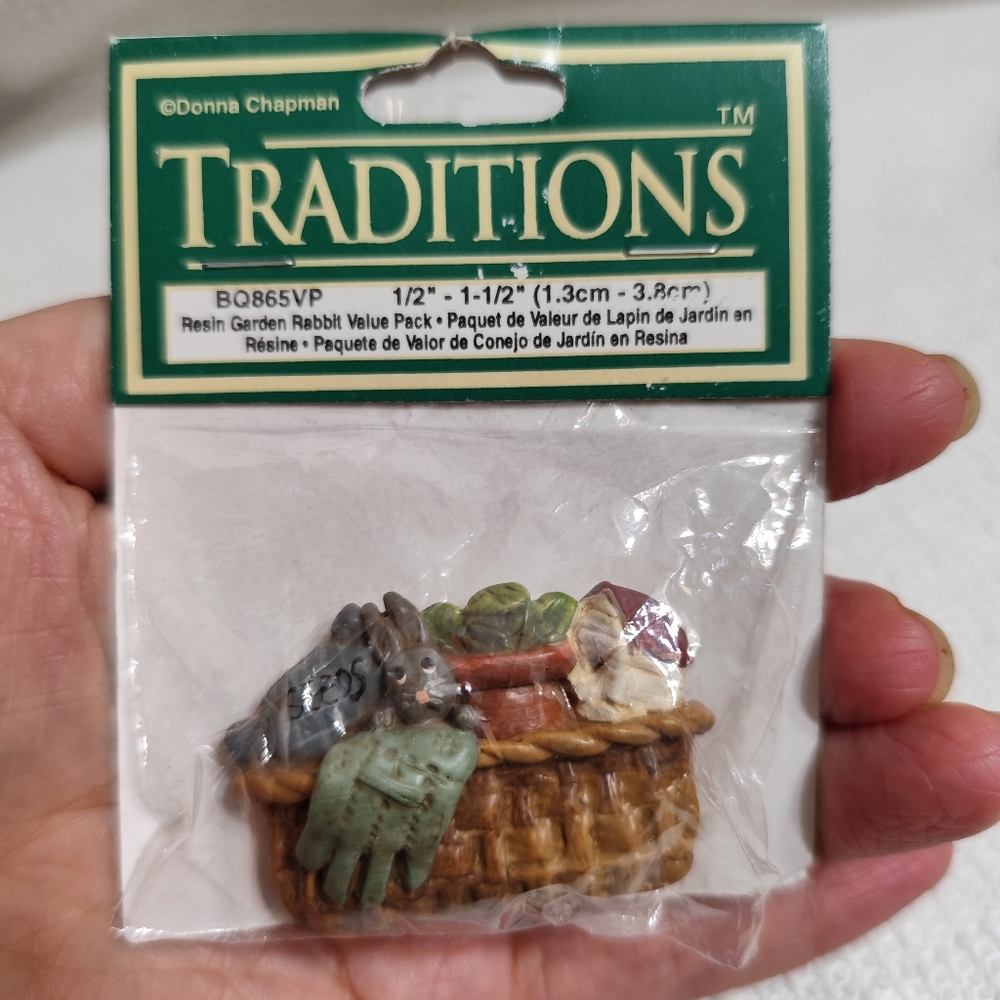 Traditions Resin Garden Rabbit Value Pack